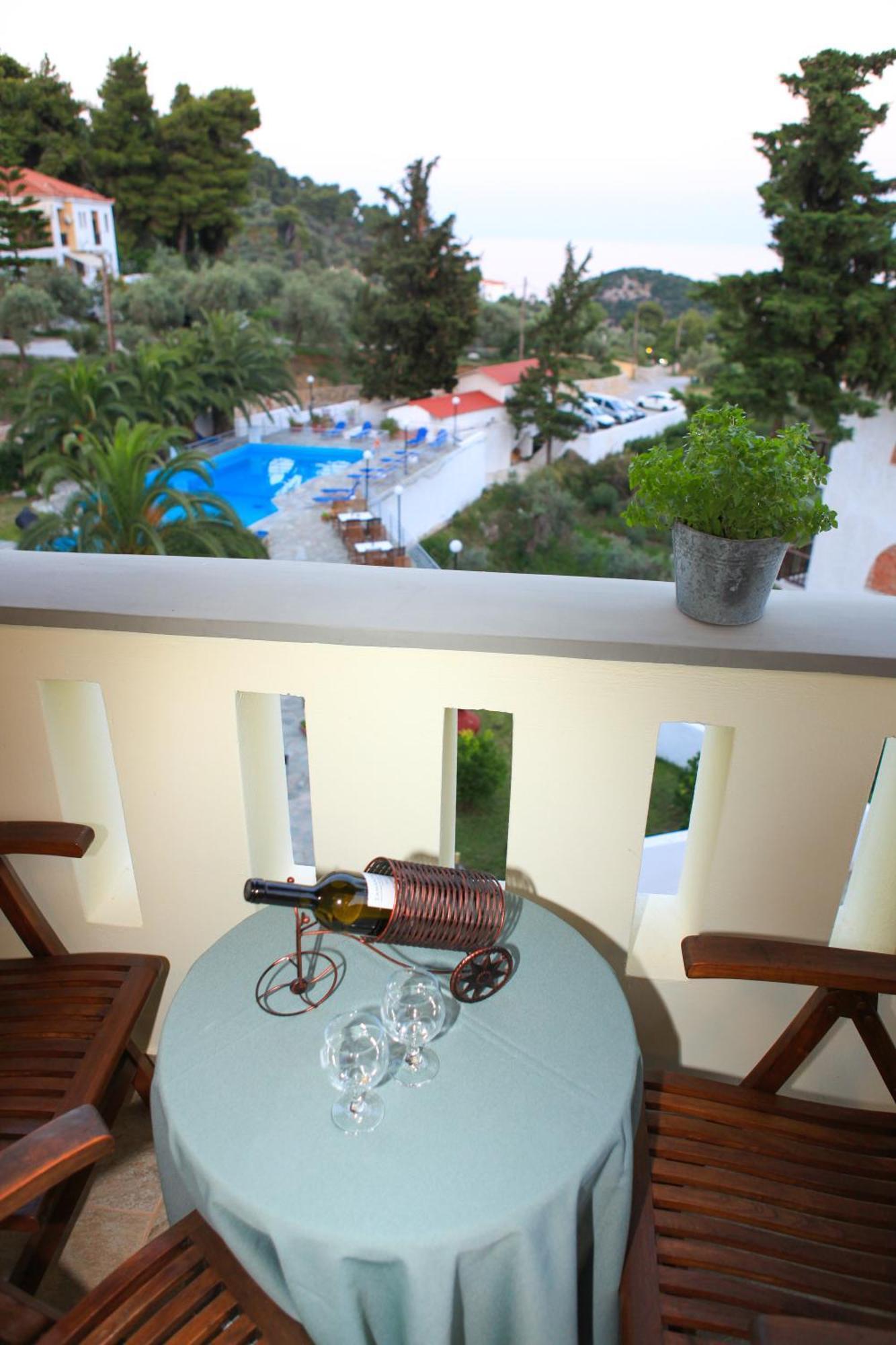 Stafylos Suites & Boutique Hotel מראה חיצוני תמונה