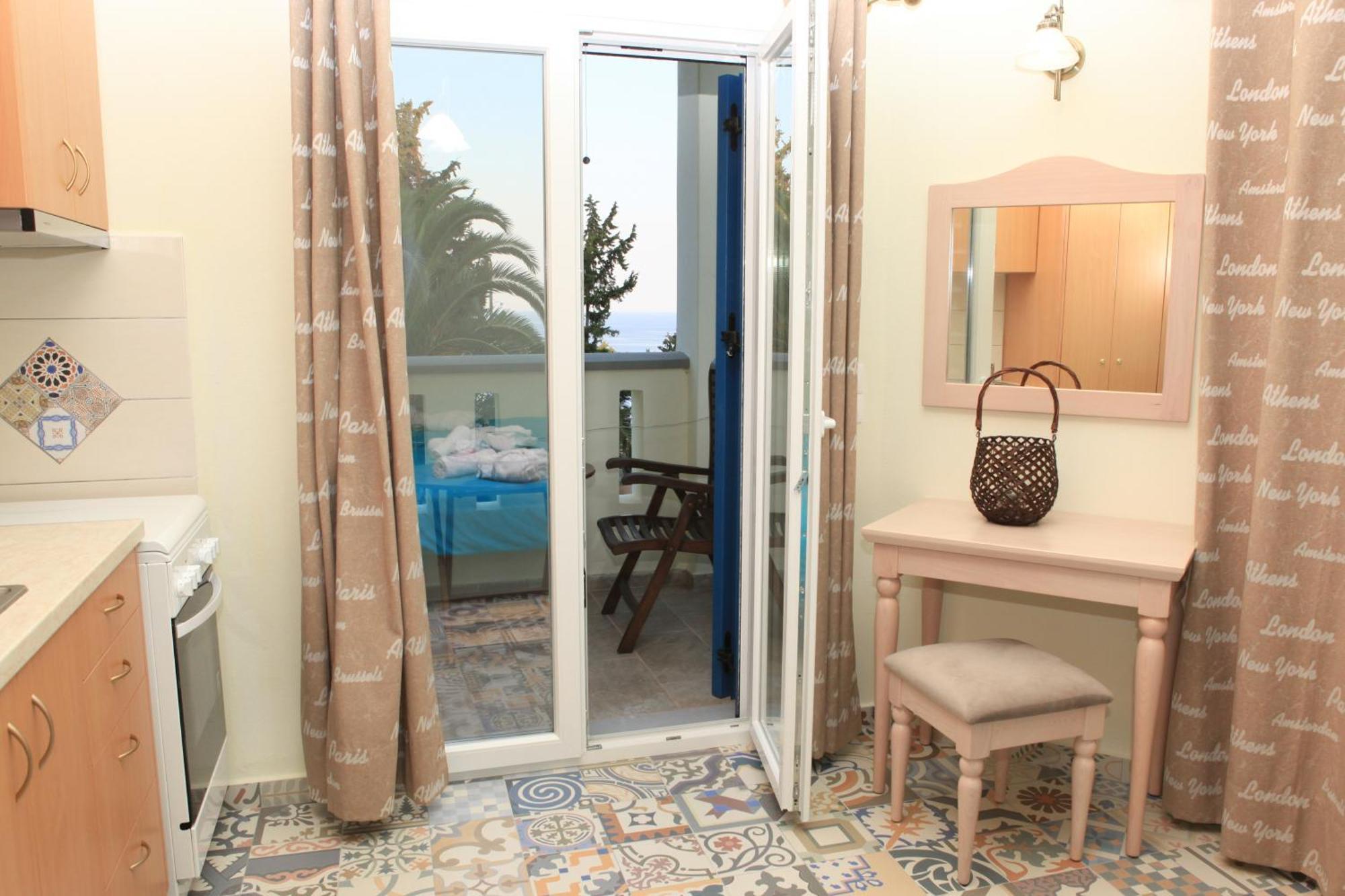 Stafylos Suites & Boutique Hotel חדר תמונה